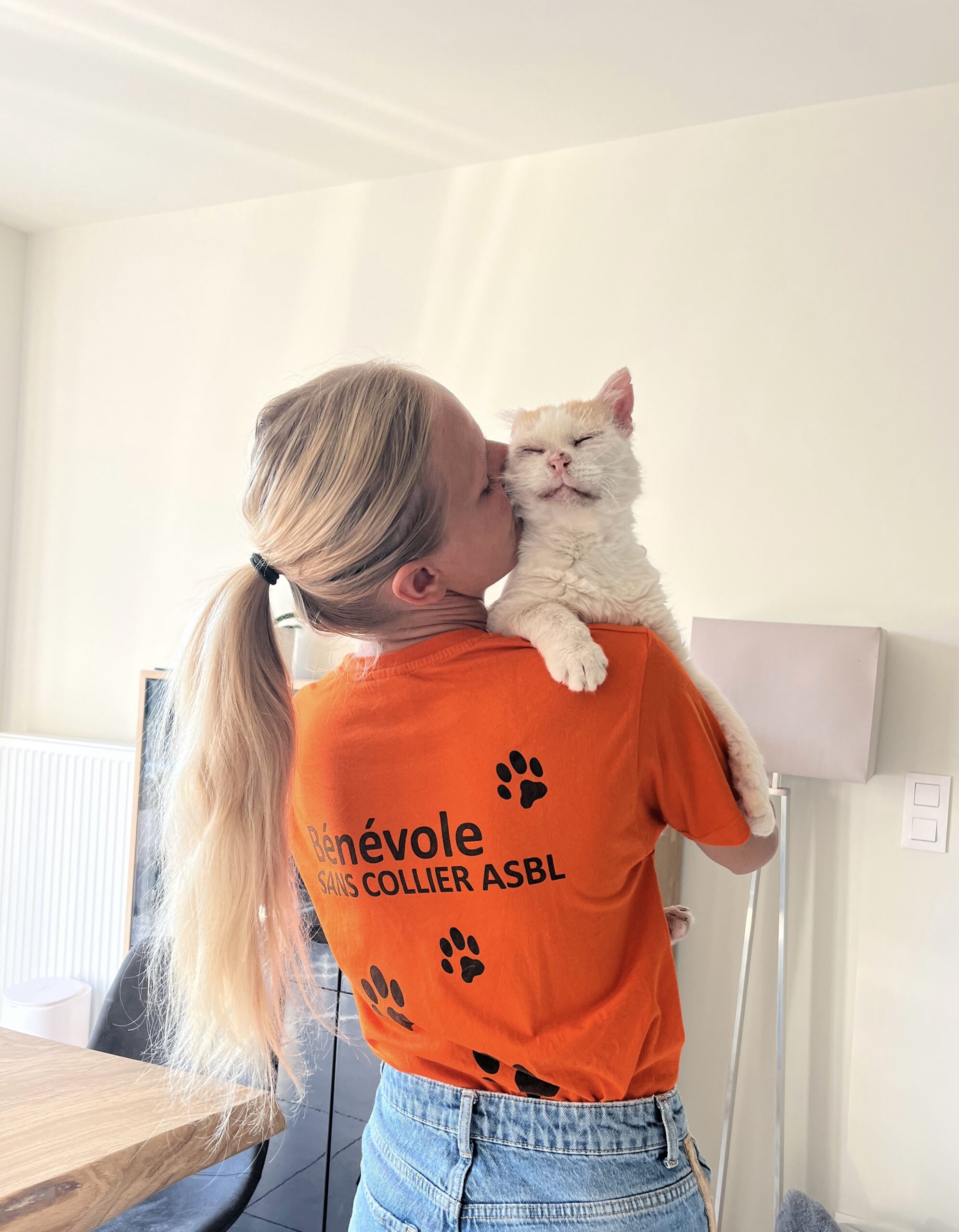 Caroline, bénévole terrain chat chez Sans Collier