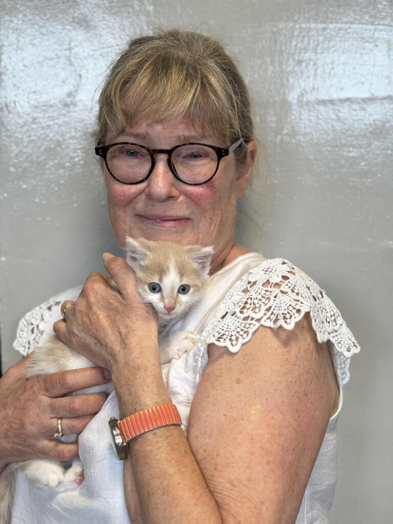 Eliane Hartog, Responsable familles d'accueil chez Sans Collier